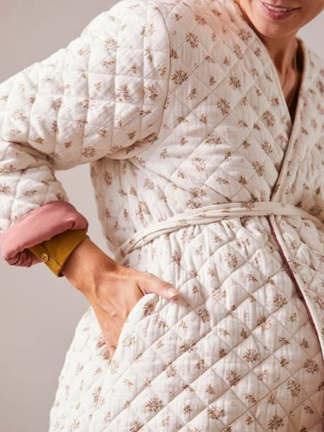 Veste Matelassée Gaze De Coton Grossesse Et Allaitement Rose Imprimé - Vertbaudet 4 Veste Matelassée Gaze De Coton Grossesse Et Allaitement Rose Imprimé - Vertbaudet – Image 4